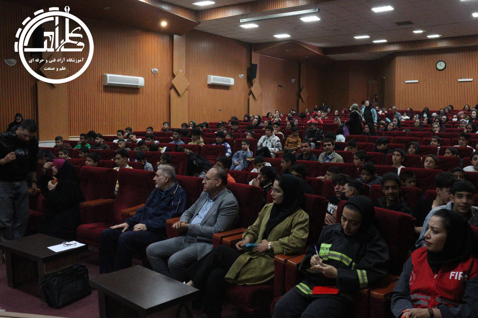 همایش کار و زندگی نوجوانان و کودکان کار در شیراز